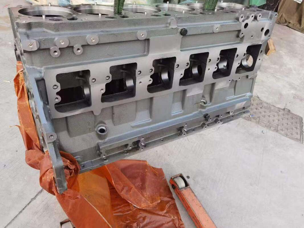 Diesel Engine Parts Cylinder Block 6151-21-1121 for 6D125 Engine