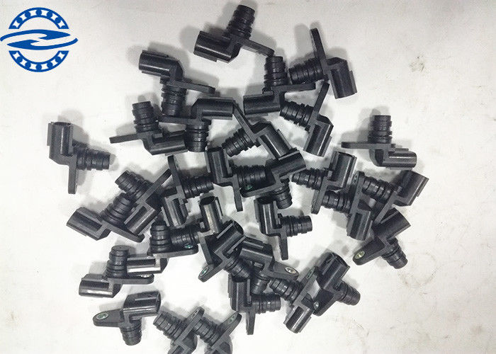 VH894101570 SK200-8 ENGINE J05E Kobelco Solenoid Valve / Camshaft Speed Sensor Carton Packing